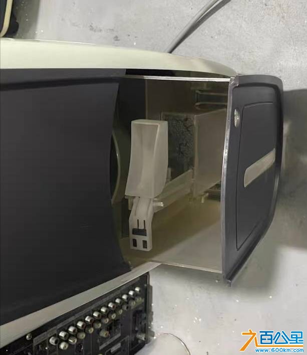 wechat_upload177561033469d5a9de43c59